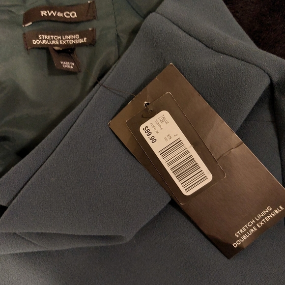 ⬇🆕 • RW&CO dark green skirt - Picture 5 of 5